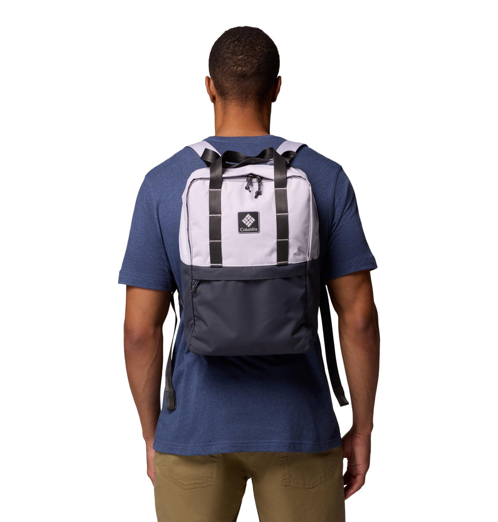 Columbia Trail Traveler 18L backpack external pocket for quick access items.