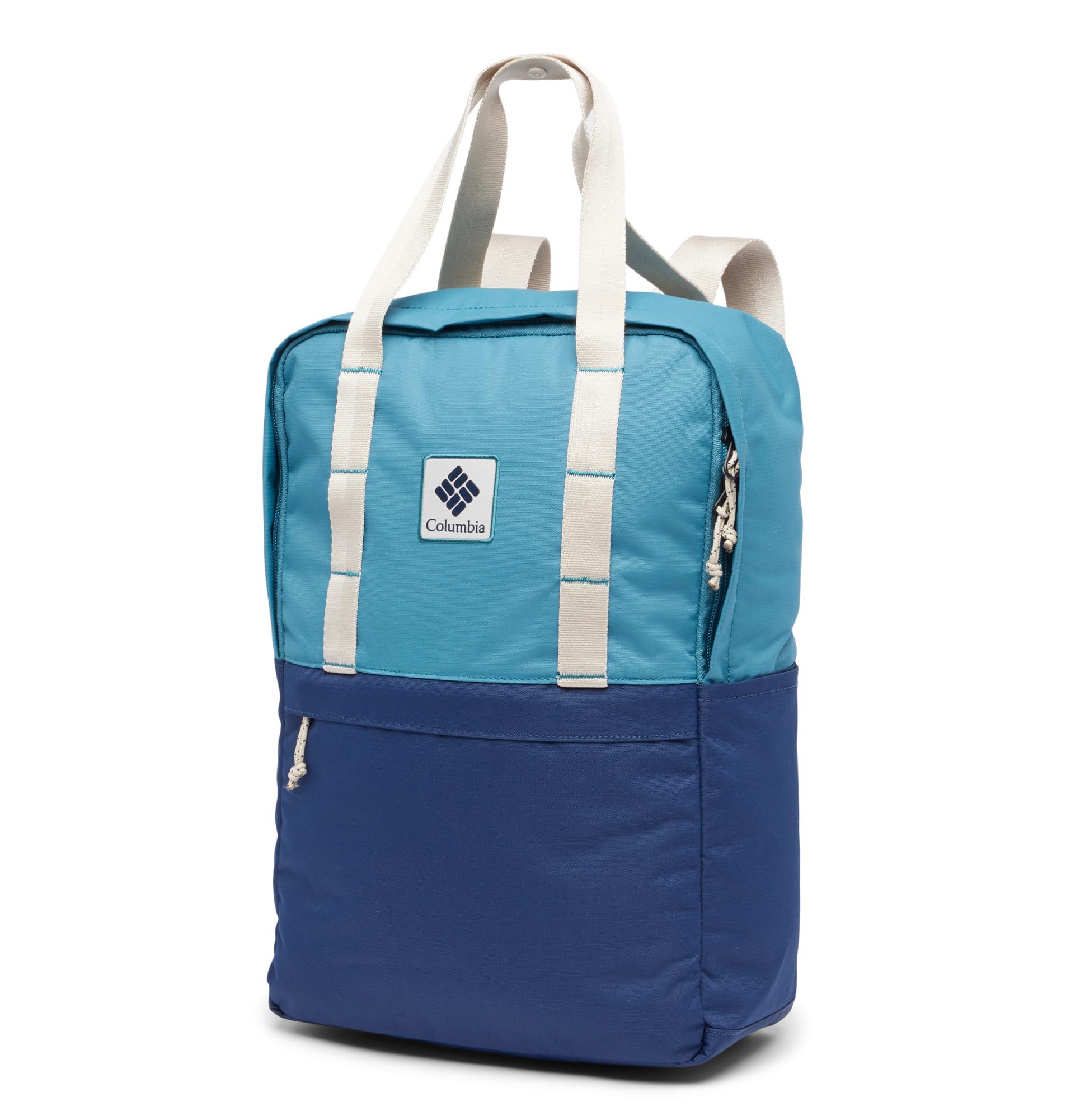 Columbia Trek 18L Backpack cloudburst front view for everyday commuting.