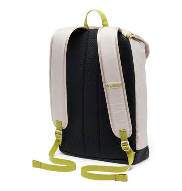 Columbia Wallowa backpack side view in black highlights durable side access.