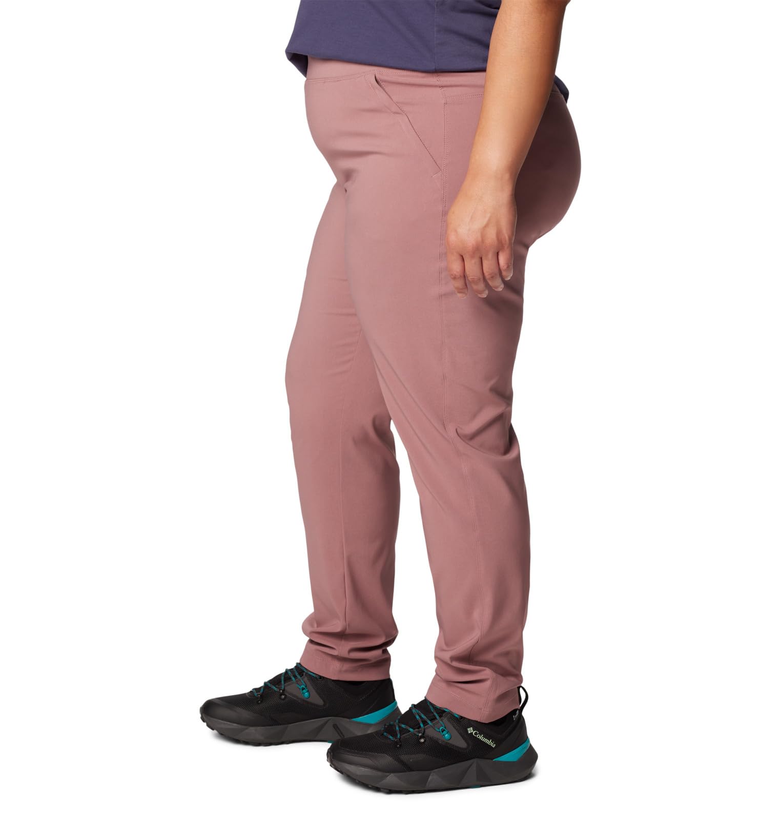 Columbia Women's Anytime Pull-On Pant II Fig rain-repellent finish for light showers.