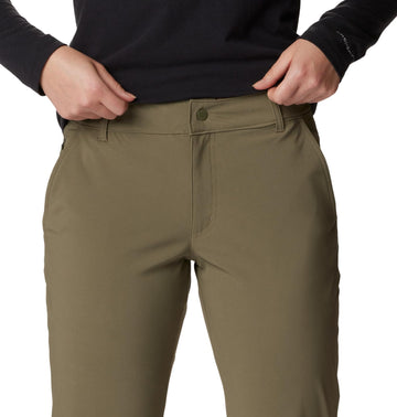 Columbia Women's Back Beauty Softshell Pant pocket-detail supports essentials during outings.