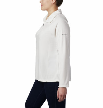 Columbia Glacial IV fleece zip detail for easy ventilation and layering