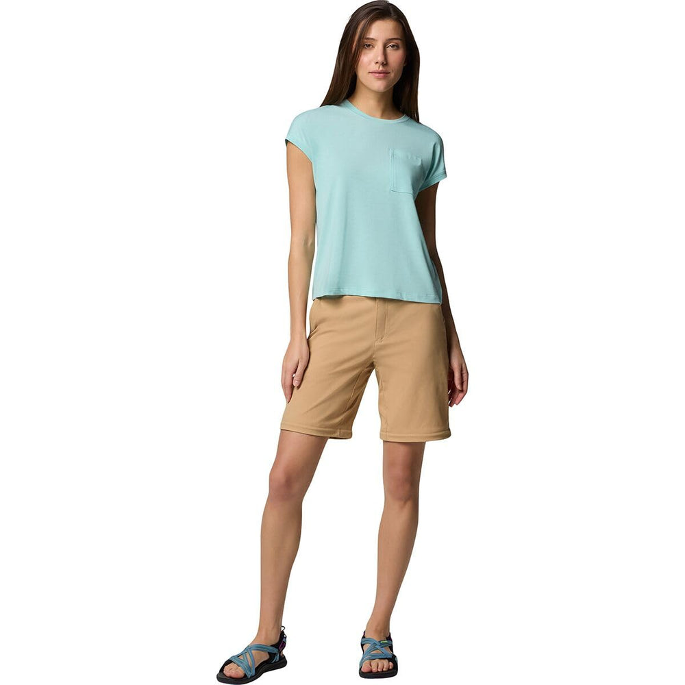 Columbia Leslie Falls hand pockets offer quick-access to essentials.