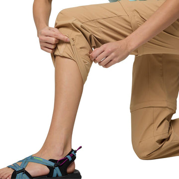 Columbia Leslie Falls Omni-Shield fabric resists splashes and stains.
