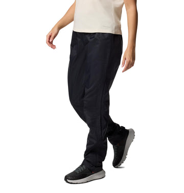 Columbia Pouring Adventure III Pant waistband adjustment offers flexible fit over layers.
