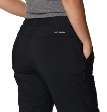 Columbia Women's Silver Ridge Omni-Wick fabric close-up showing moisture management.