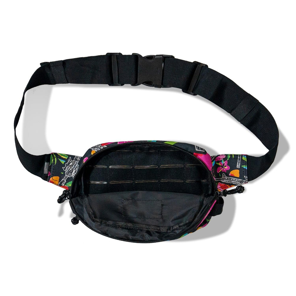 Combat Iron Tactical Men’s Fanny Pack anti-slip backing keeps it secure