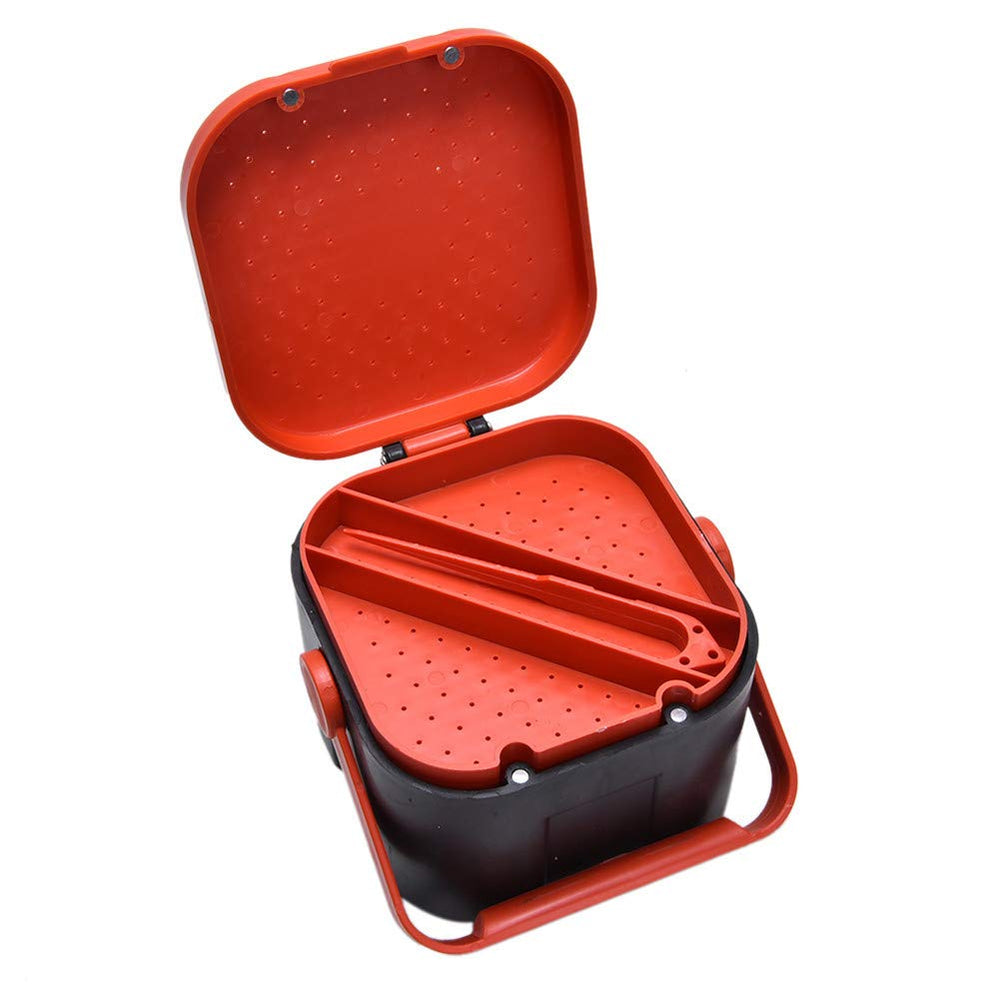 Vented lid on bait storage box to release heat