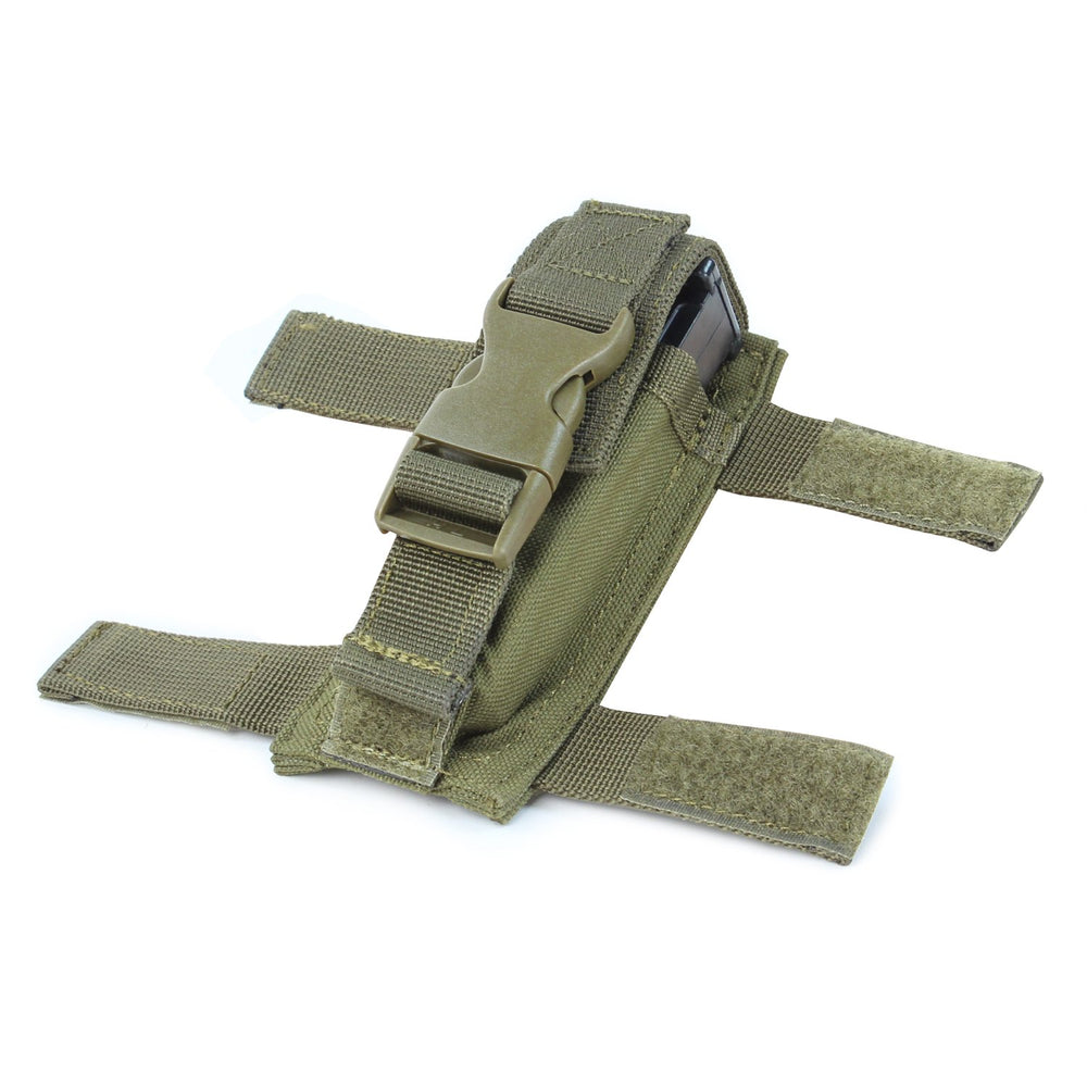 Condor TB 002 features two detachable mag pouches for quick reloads