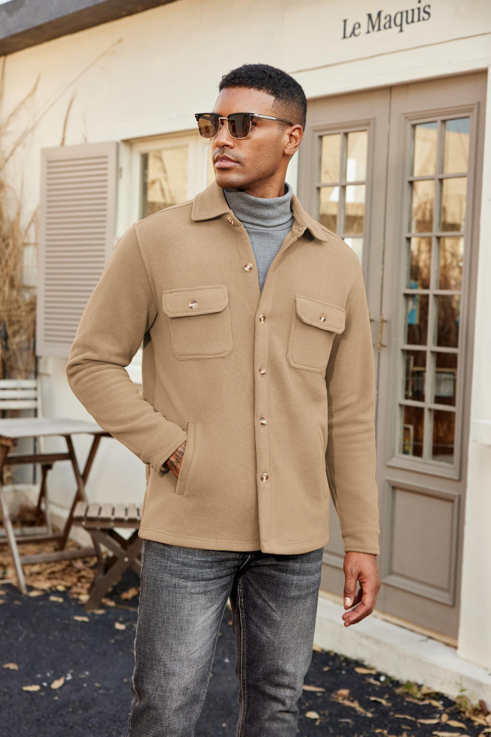 COOFANDY polar fleece shacket fabric texture shows soft, cozy fleece.