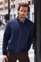 COOFANDY ribbed cuffs and hem seal warmth and keep the silhouette neat