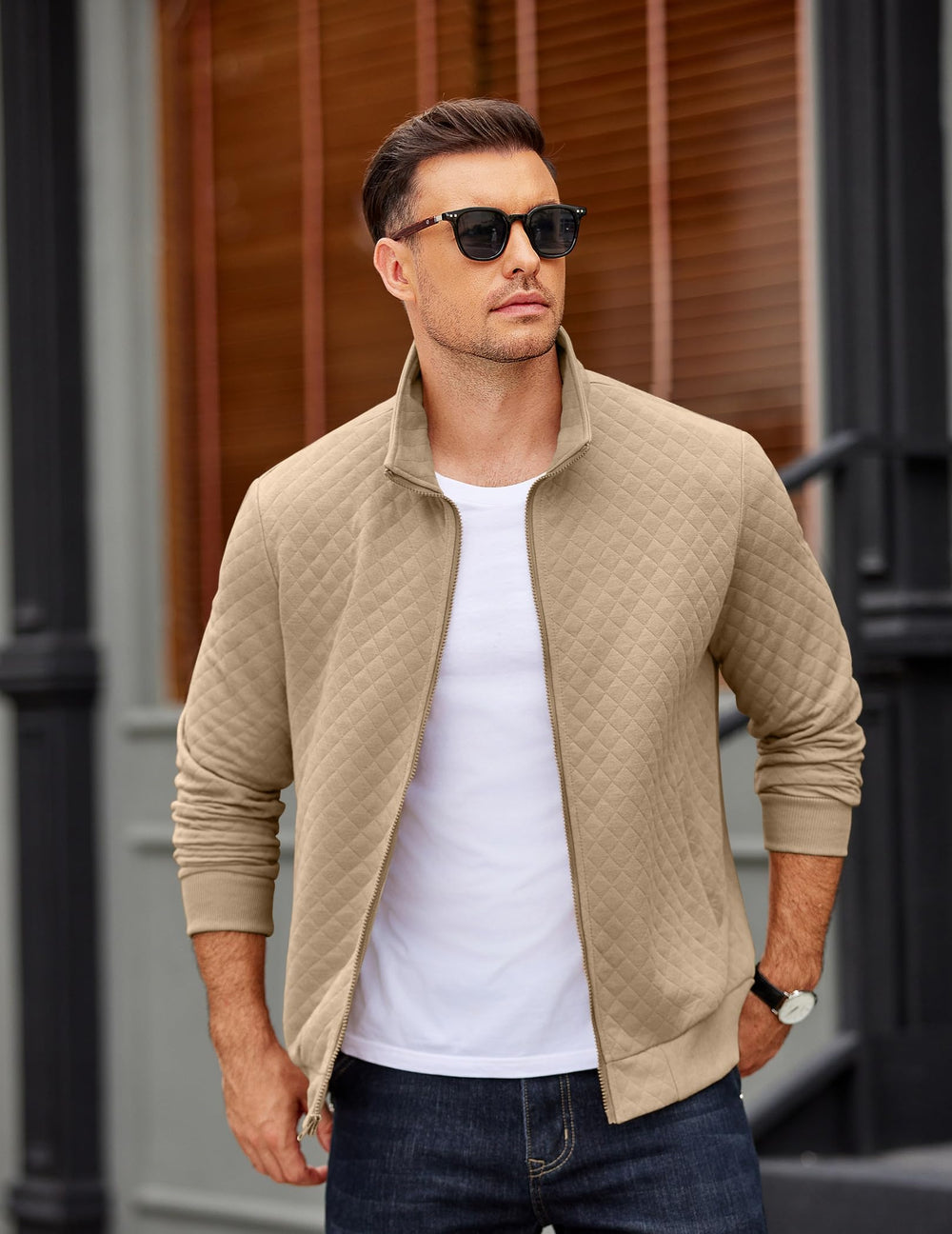 COOFANDY quilted jacket convertible collar demonstrates versatile styling between stand collar and lapel
