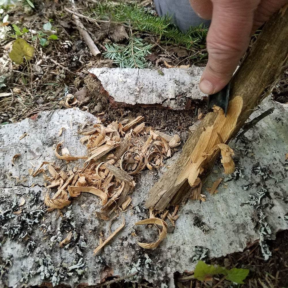 Coopers Bay ferro rod handles wet conditions with reliable sparks