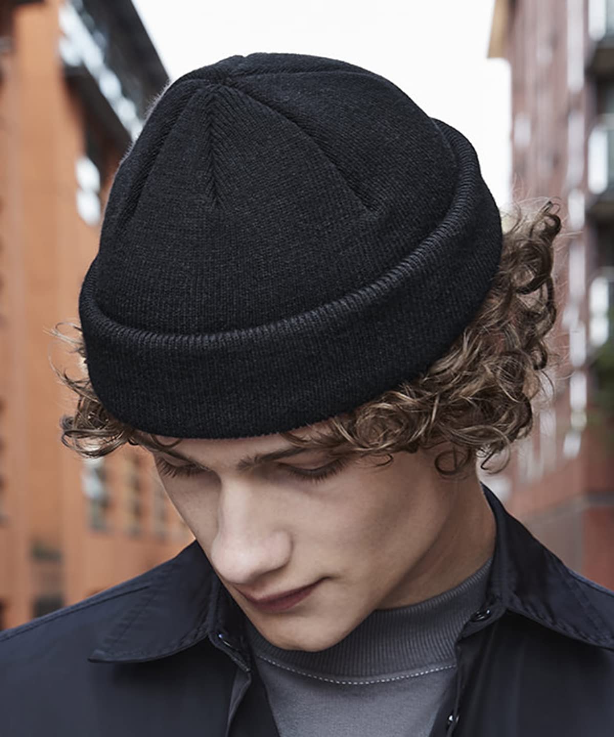 COOZO beanie with double turn-up cuff, comfortable warmth.