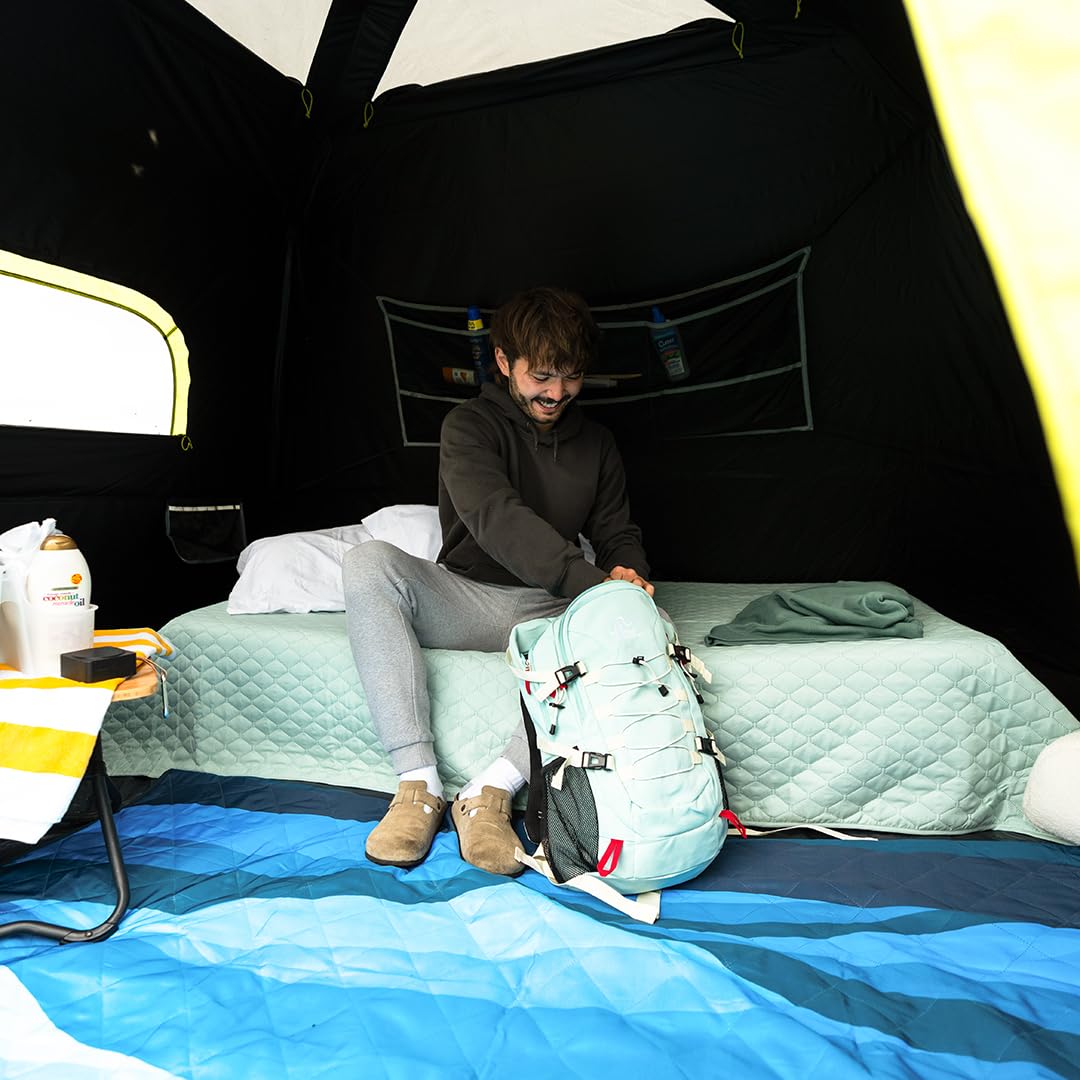 CORE Blackout 6P rainfly and sealed seams – reliable weather protection.