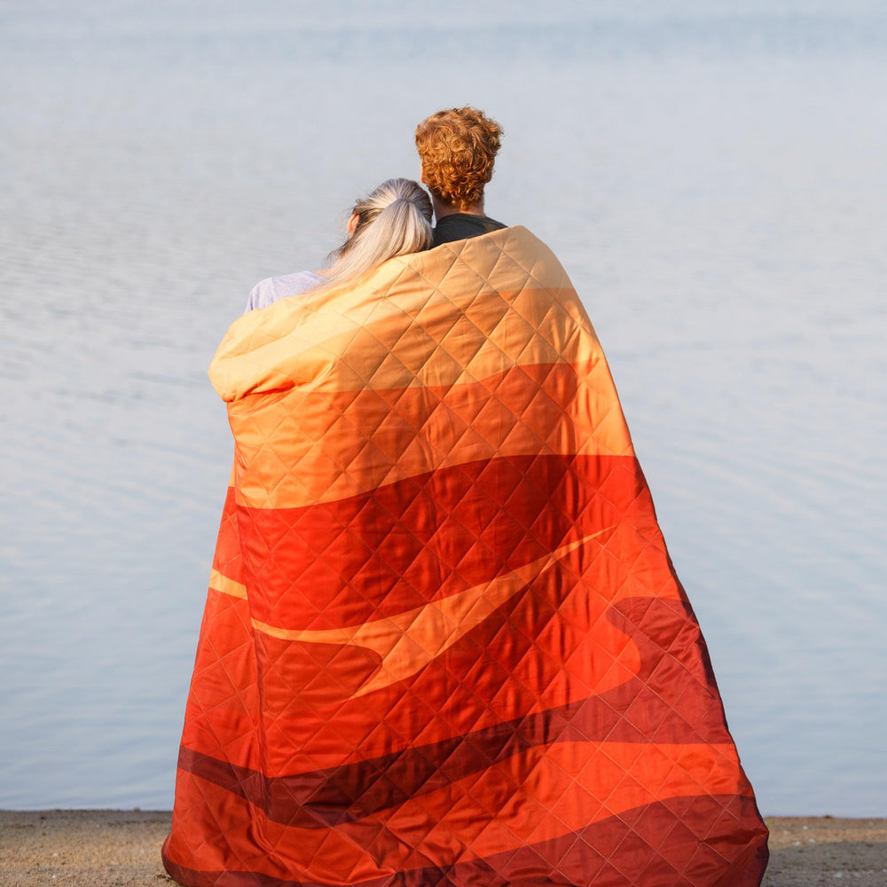 CORE Outdoor Weighted Blanket 94x78 inches fits two people for picnics