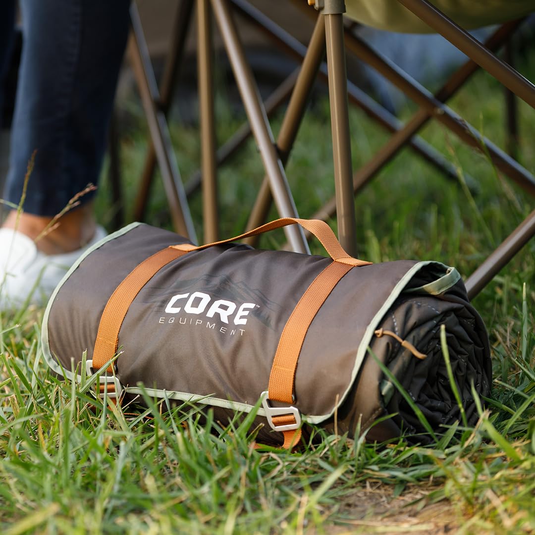 CORE Outdoor Weighted Blanket zippered-pocket showcases secure storage for keys or phone during activities.
