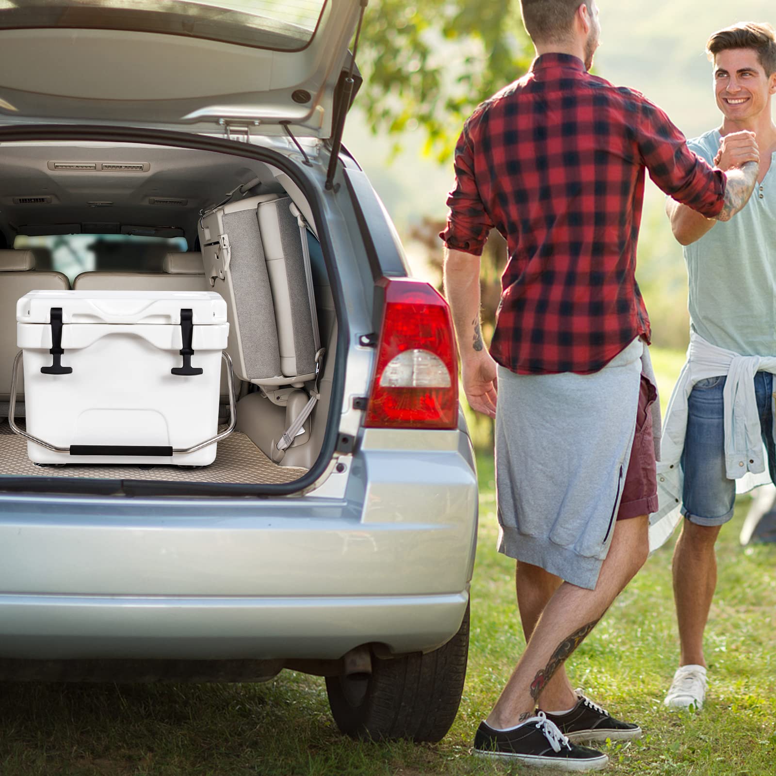 CostWay secure latches and lock slot protect items during transport.