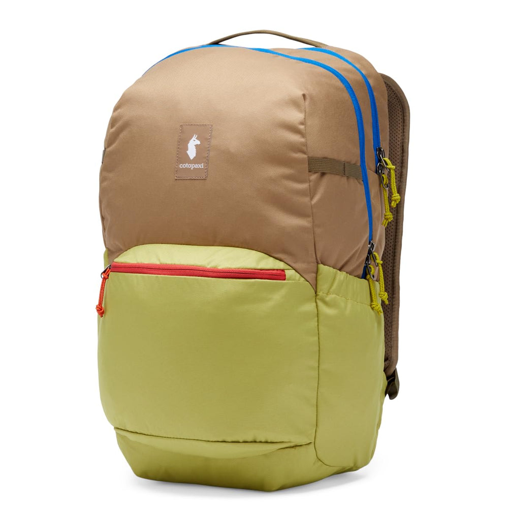 Cotopaxi Chiquillo 30L adjustable shoulder straps for versatile daily wear.