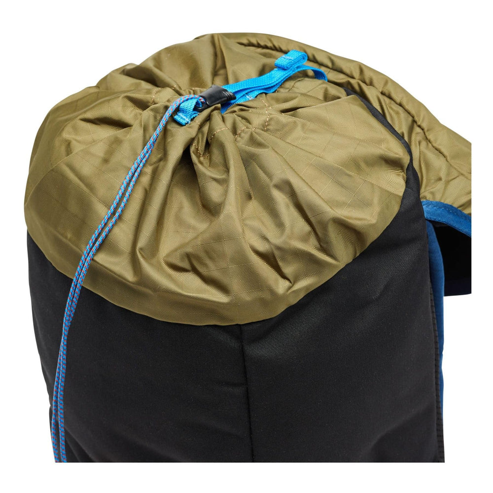 Cotopaxi Tapa 22L exterior water bottle pocket left for hydration