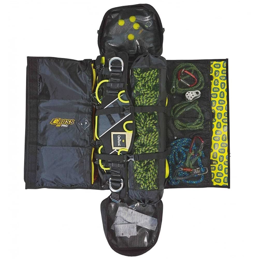 Courant Cross Pro Gear Bag laptop sleeve keeps devices protected on the go.