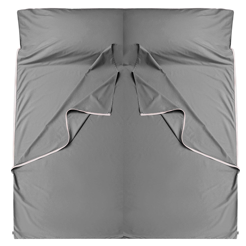 Cozysilk GANNAFEE liner with left-side zipper for easy bed access during travel.