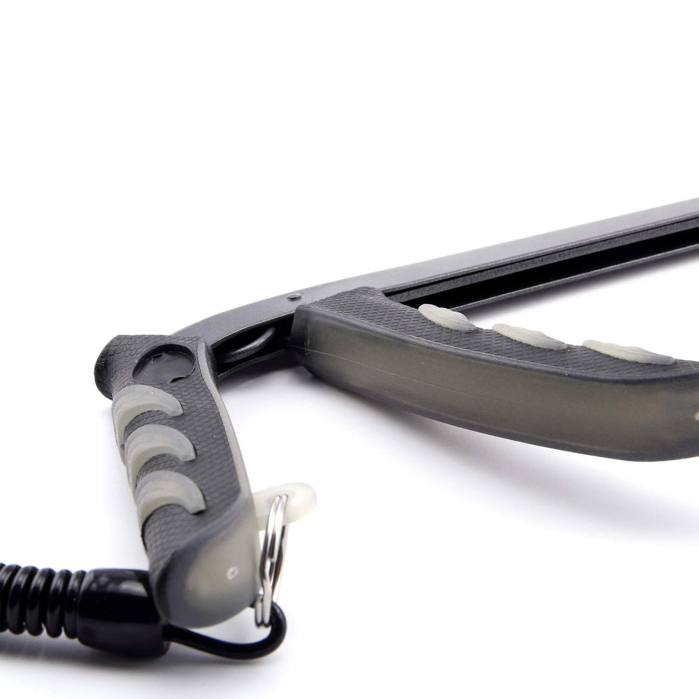 Hookout tool suitable for saltwater use with anti-corrosion finish