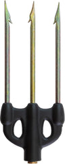 Cressi 3-prong spear head provides a secure grip for spearfishing.