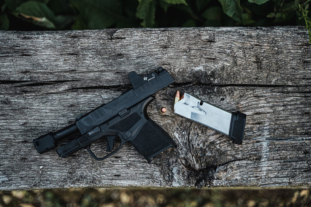 Crimson Trace CT RAD Micro Pro Green Dot battery compartment shows easy replacement