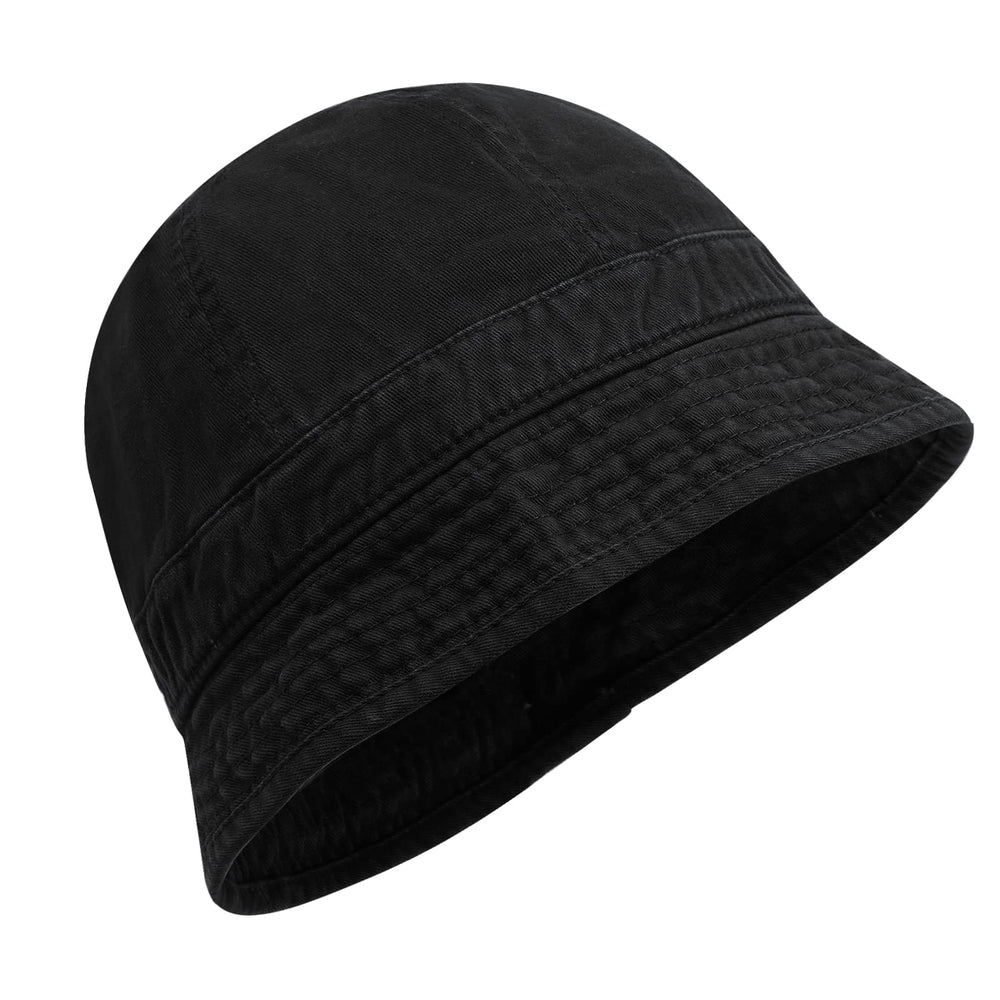 Small embroidered Croogo logo on the side