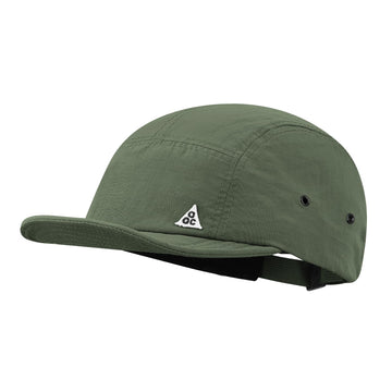 Front view of Croogo Quick Dry Trucker Cap Green DDY1