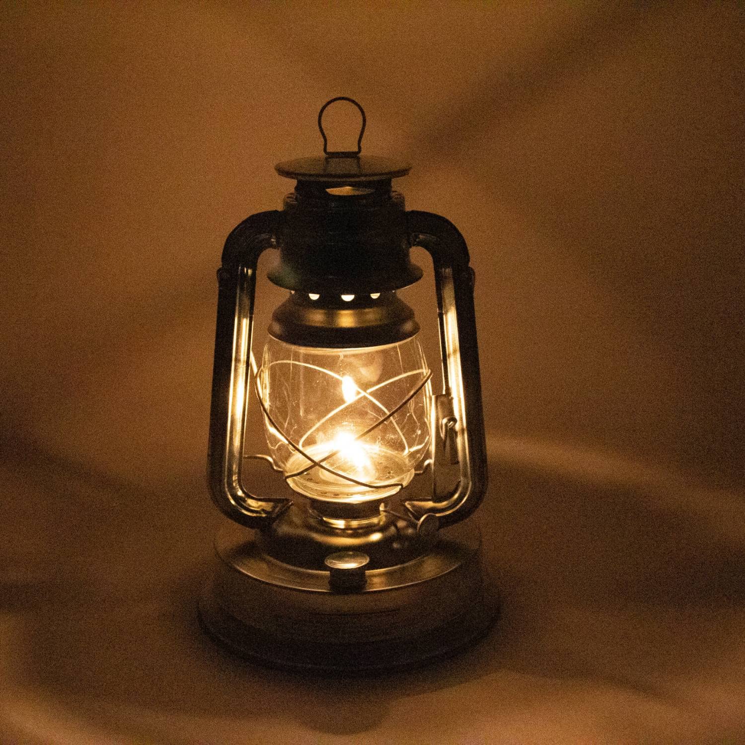 Rayo Royal nine candlepower glow and long burn time