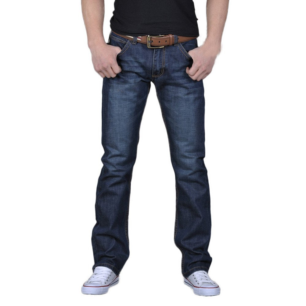 Ctreela classic-fit jeans front view in washed blue for everyday comfort