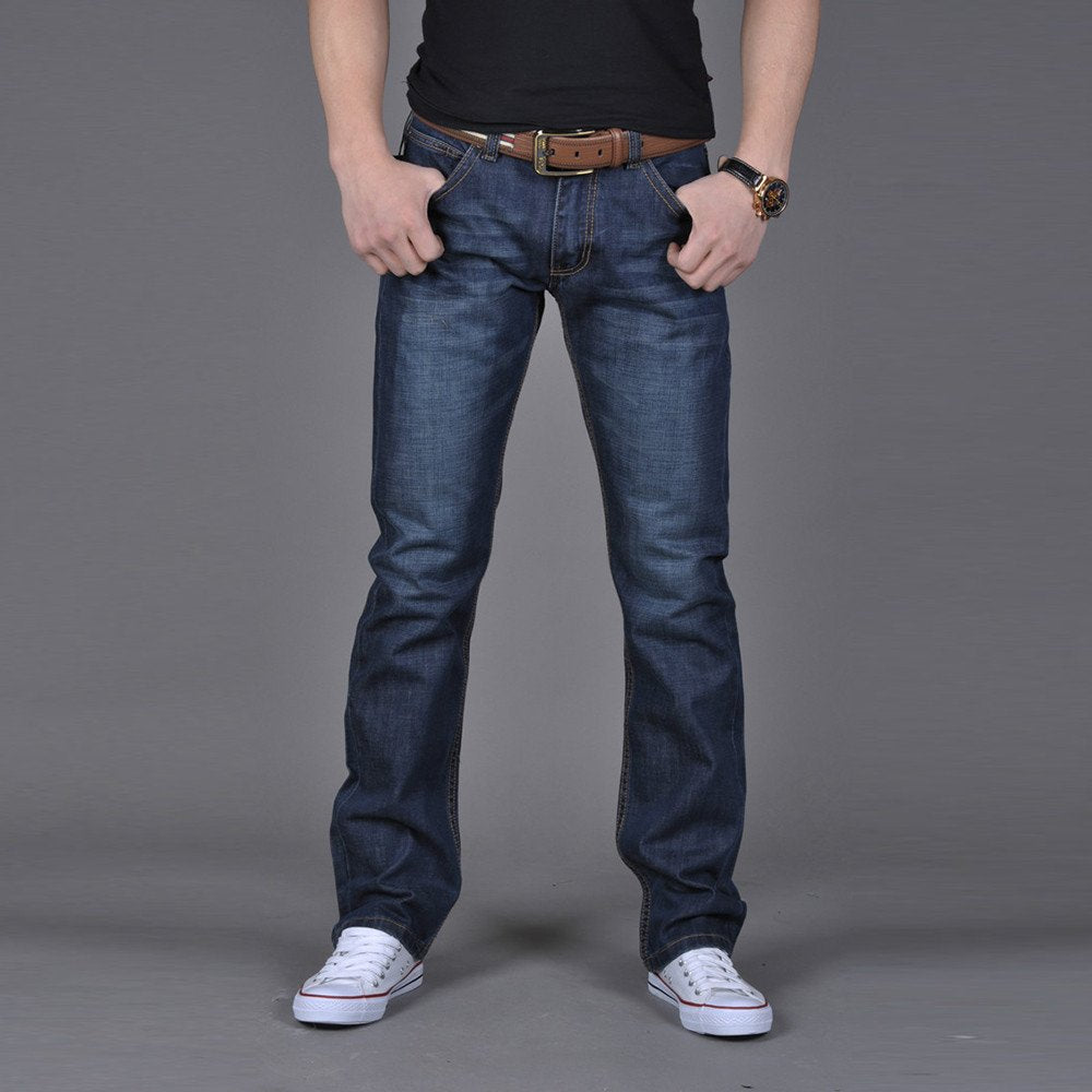 Ctreela classic-fit jeans stretch-detail close-up highlights flexible denim for active wear