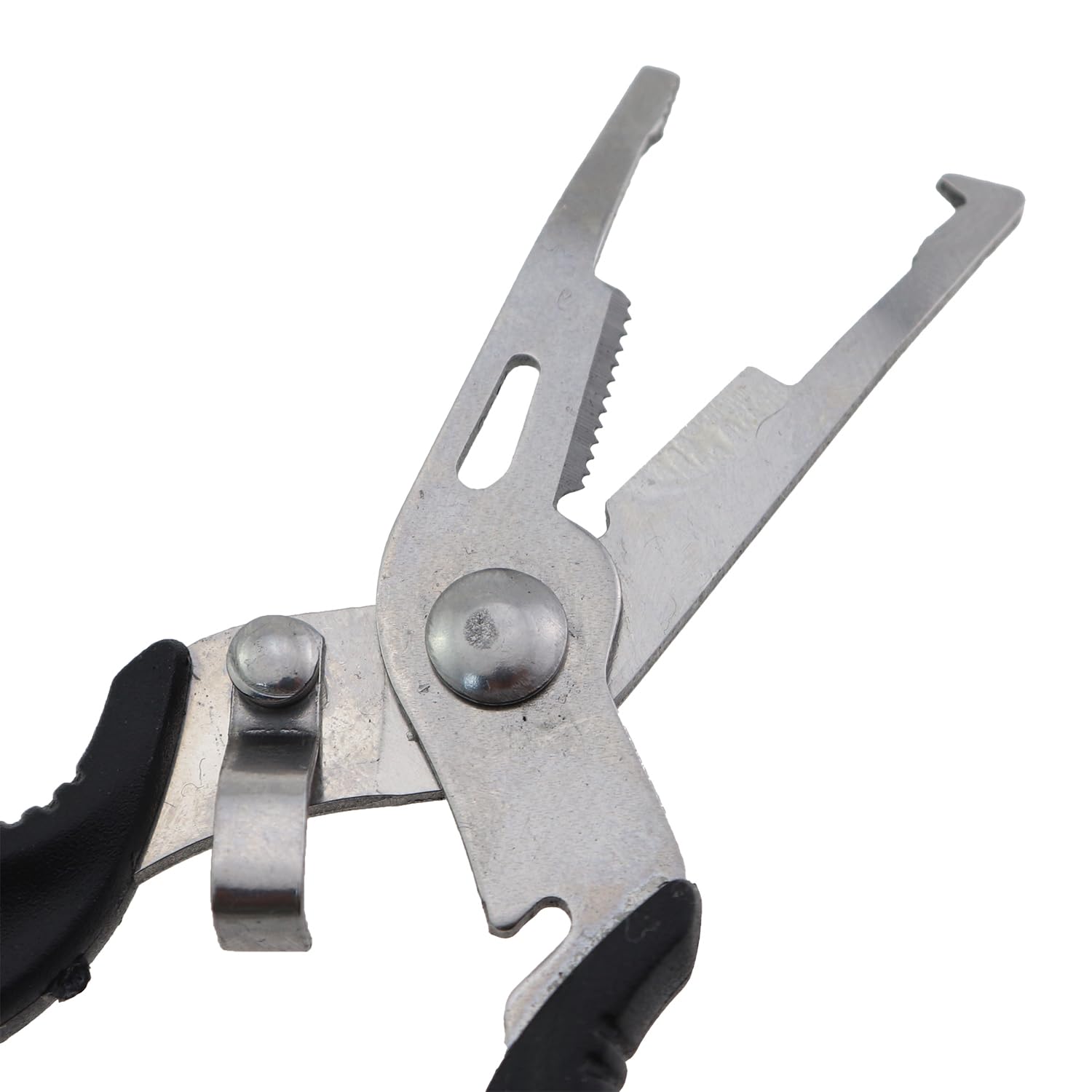 Slim straight nose design for easy bait hook replacement