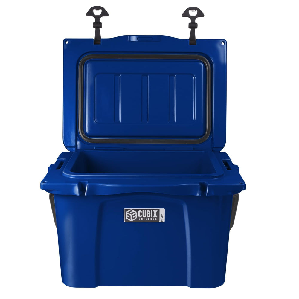 Cubix Outdoors Viva 30-can capacity image highlighting ample space for beverages