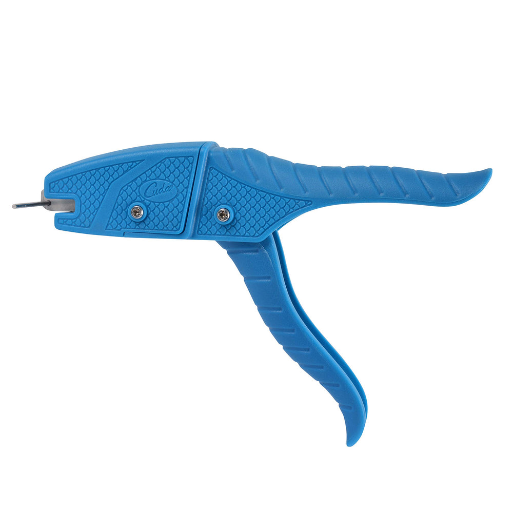 Cuda Bait Dehooker demonstrates Sabiki ring usage for quick, safe hook removal.