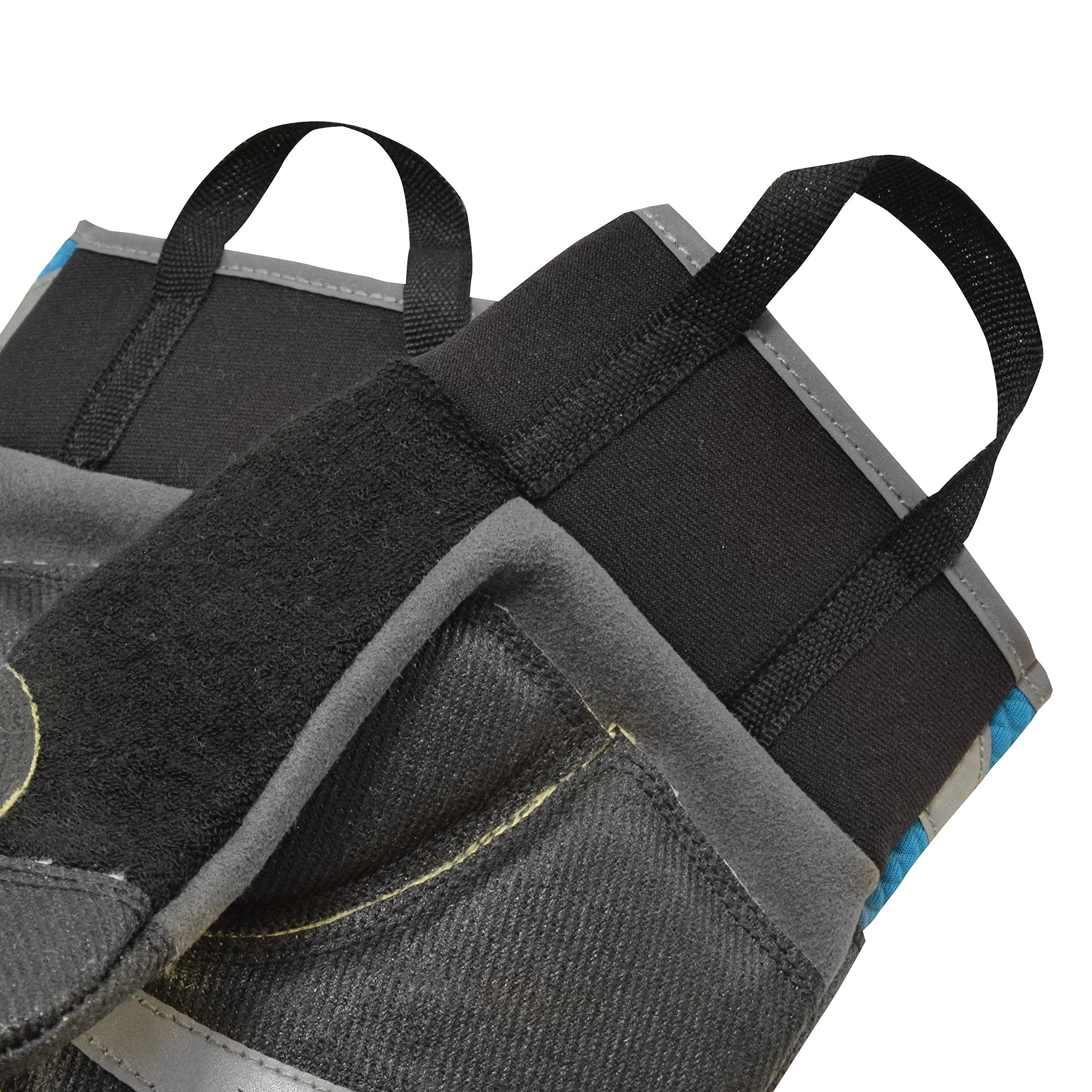 Cuda Offshore Gloves have a pull loop for quick removal and easy adjustments.