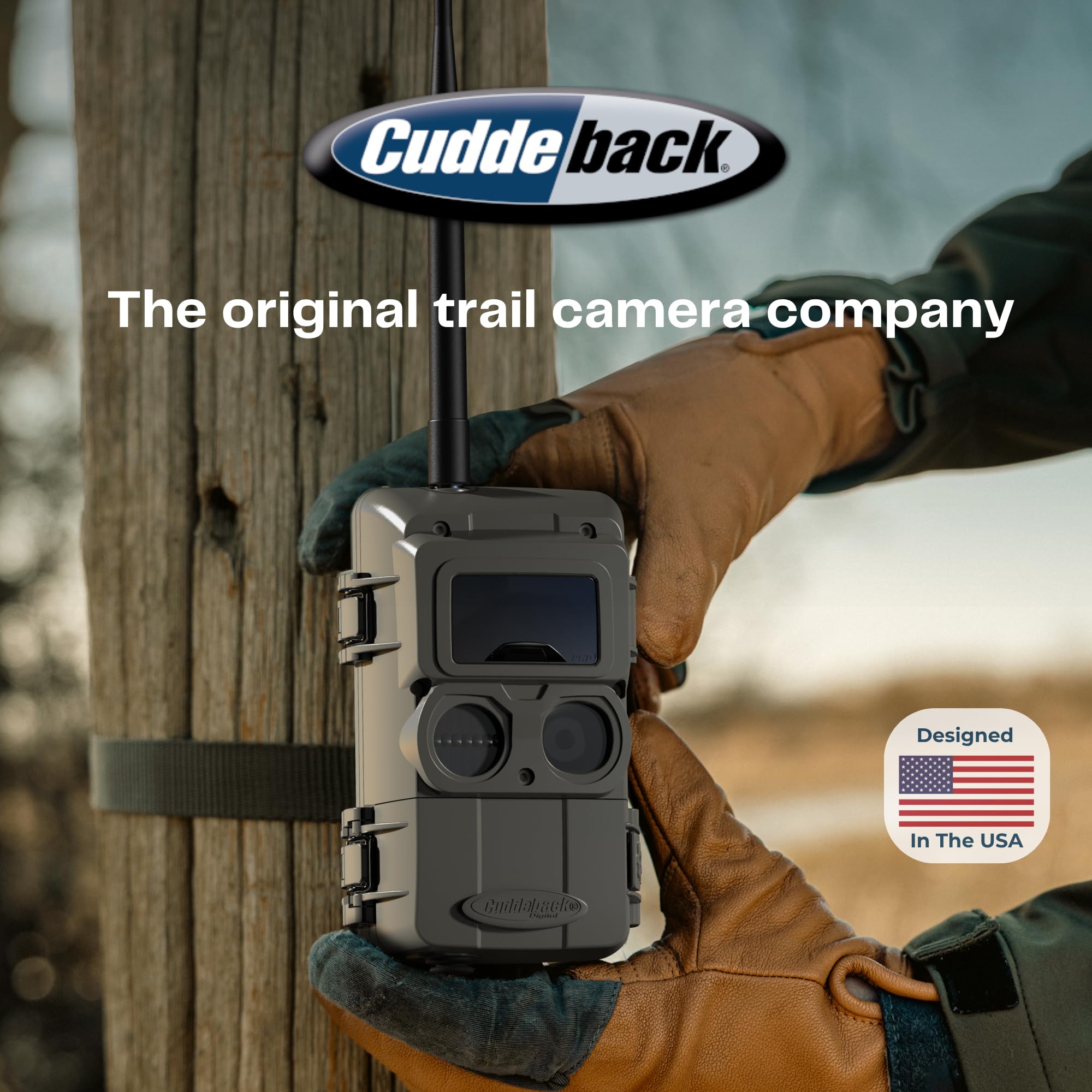Cuddeback CuddeLink L Strobe SD card slot supports ample storage.