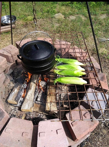 Cuisiland durable cast iron potjie built for longevity