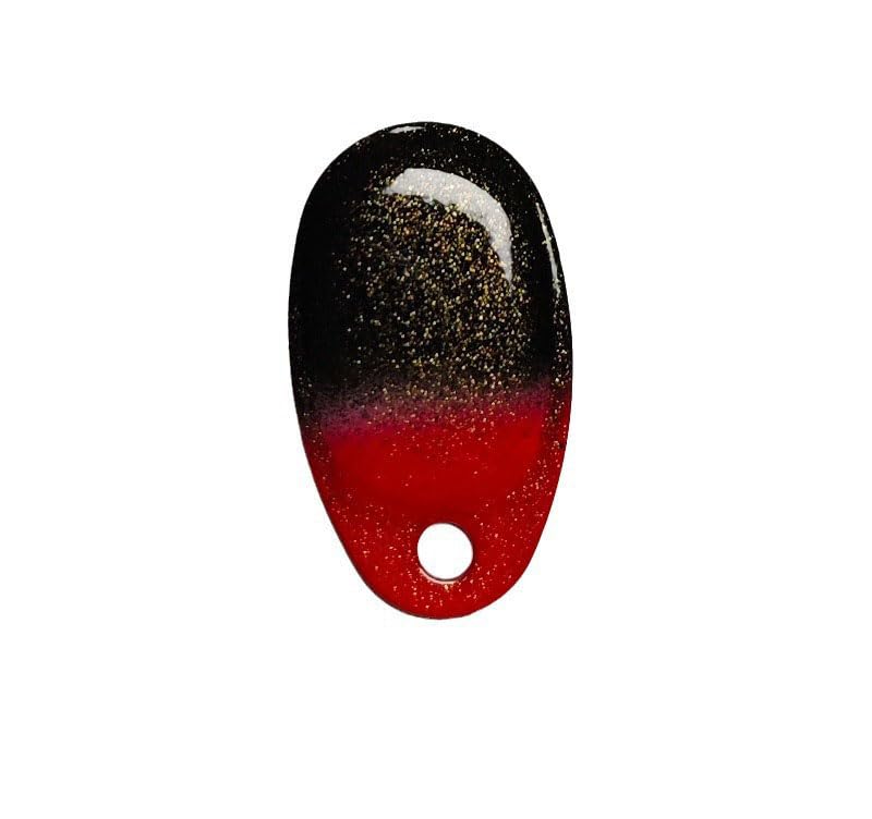 Cuoyuqie multicolor blades attract predatory fish with bright flashes.