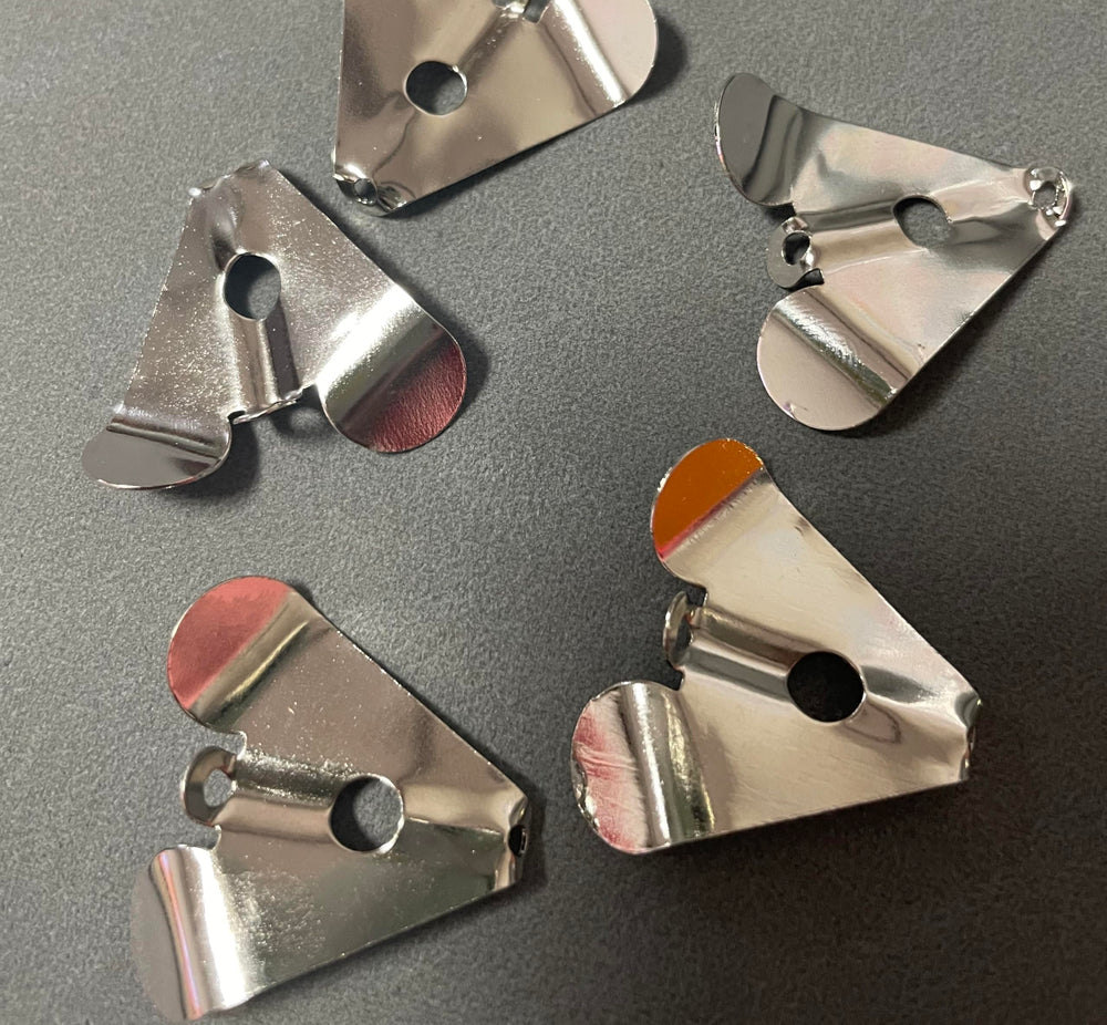Cuoyuqie fishing blades help beginners craft appealing lures quickly.