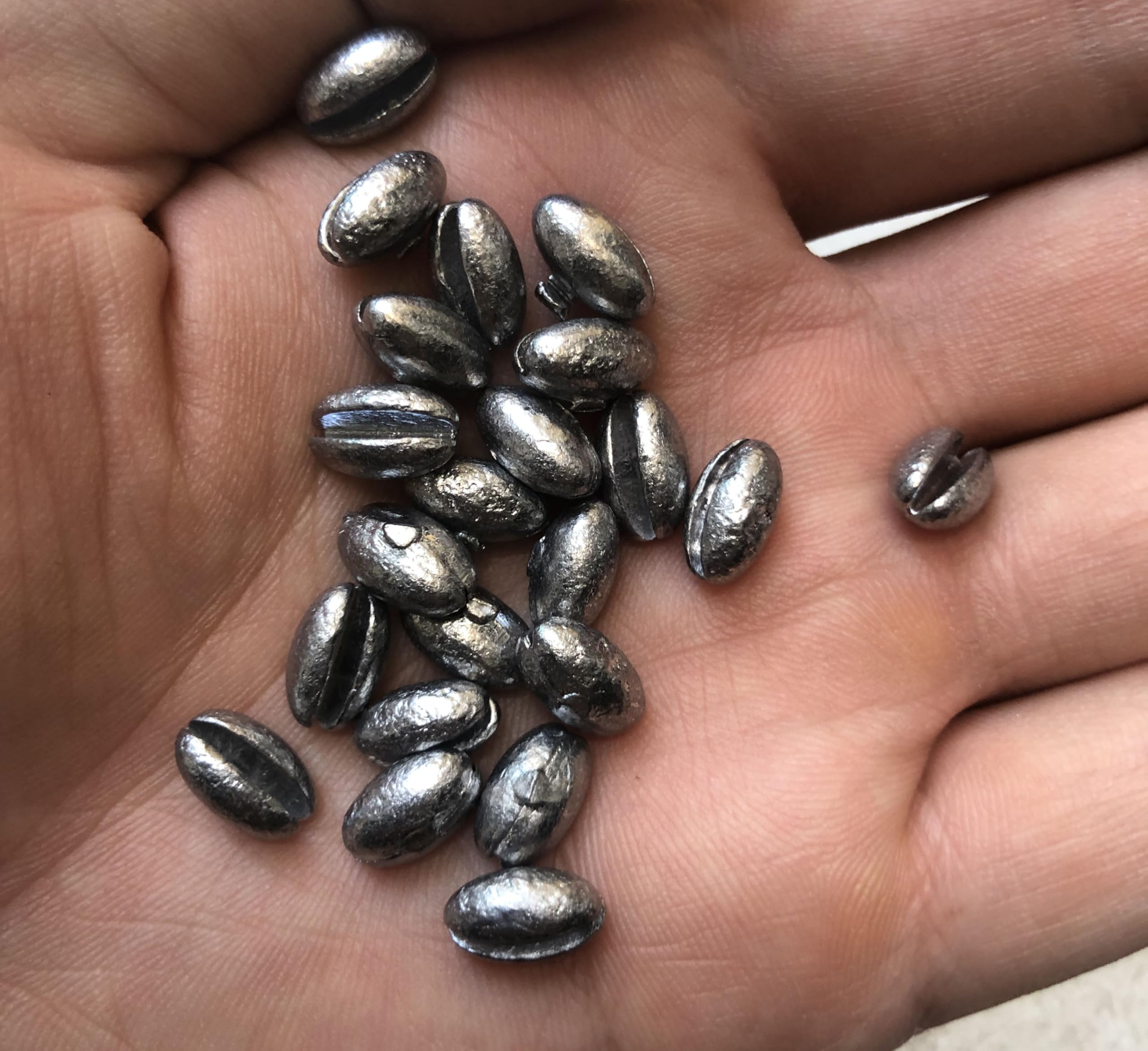 Cuoyuqie 50-count oval weights ideal for versatile saltwater setups