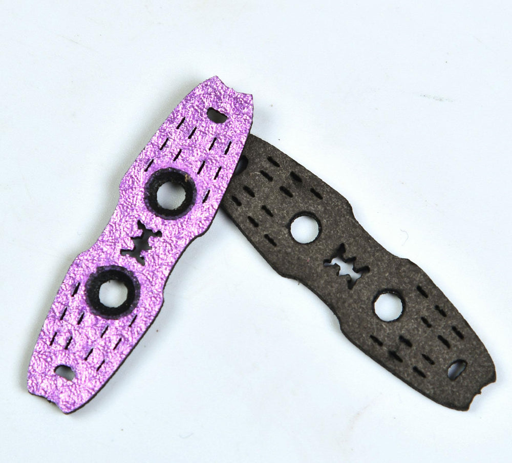 Cuoyuqie slingshot pouch 46mm opening for secure steel ball placement.