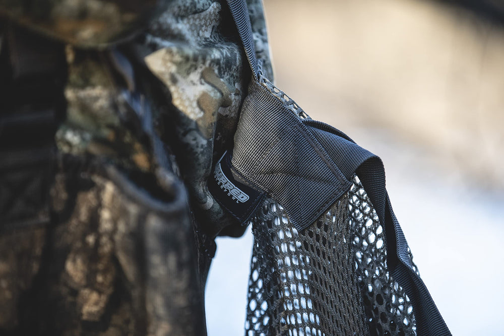 Cupped Waterfowl 24-decoy capacity bag handles a full spread