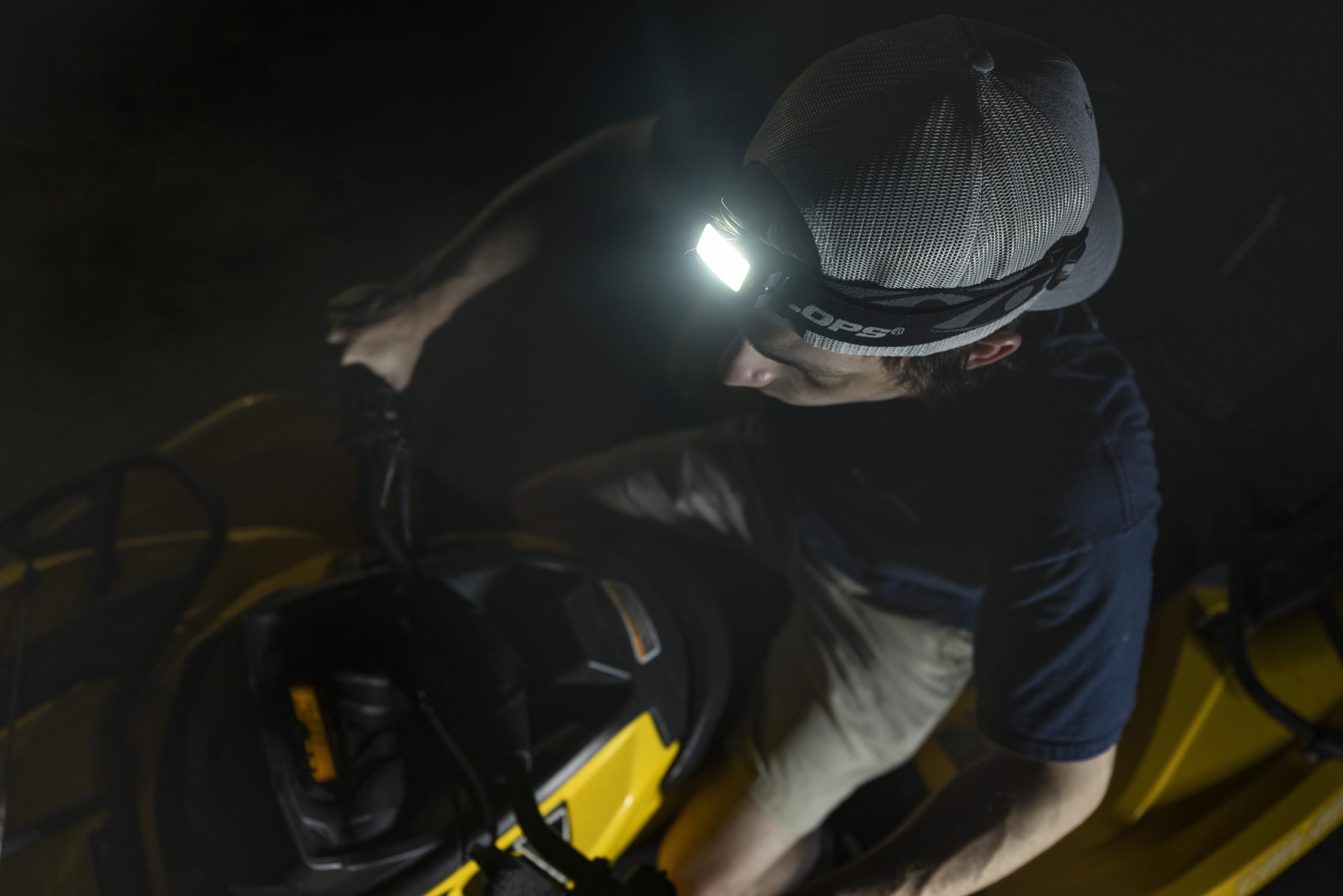 Cyclops four-light modes include high, low, red LED, and red flash for versatility.
