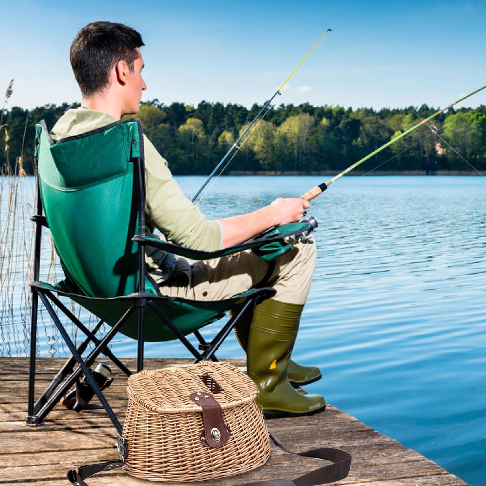 DAGLLGEW willow basket in portable size easy to carry on boat or trail.