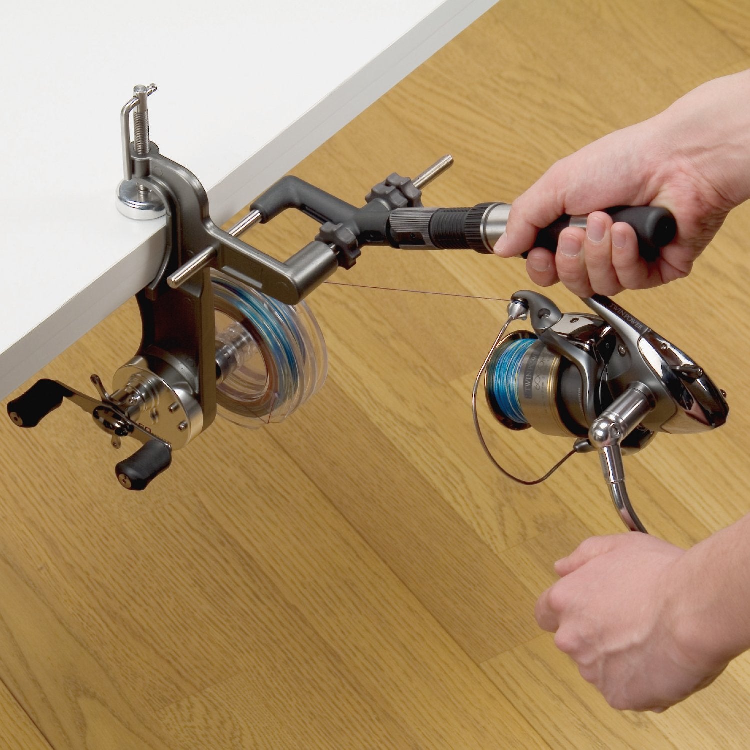 Daiichi Seiko 331324 Recycler two-axis spool setup enables efficient rewinding and line preparation.