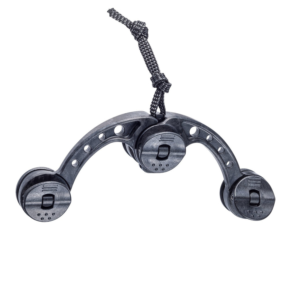 Daiichi Seiko Knot Assist 2.0 switchable corrugated hook enables easy PE-to-leader connections