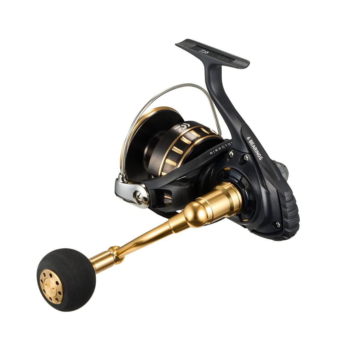 Daiwa 14000-H SW in-hand view demonstrates balance for offshore setups.